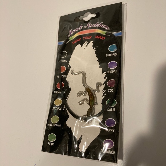 Vintage Lizard Mood Necklace - Picture 3 of 5